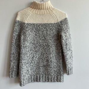 J. Crew two-toned wool sweater. Size XXS, fits like a XS.